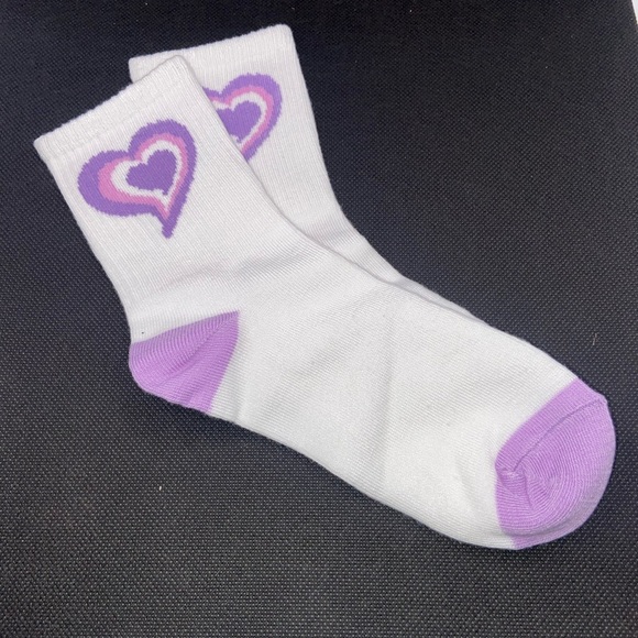 NIP 2 Pack Purple Heart and Love Graphic Socks Set - Picture 4 of 5